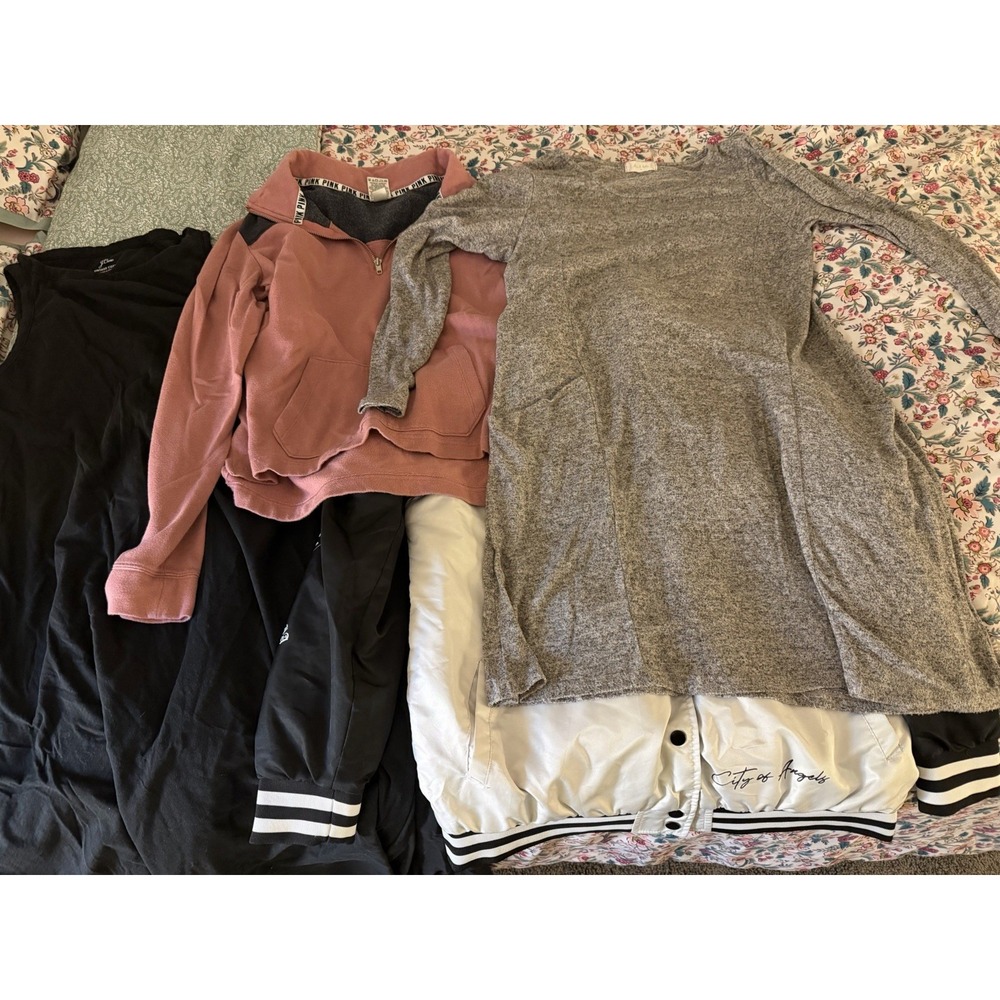 Women's Medium Clothing Bundle